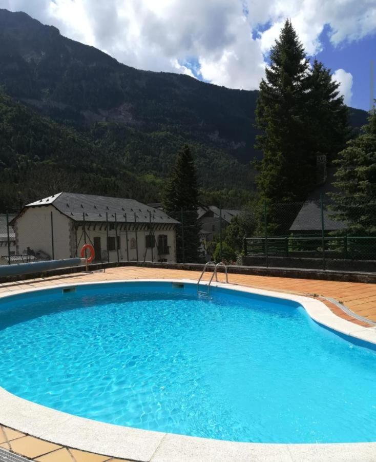 Alojamiento Anayet Aranones Canfranc Exterior foto